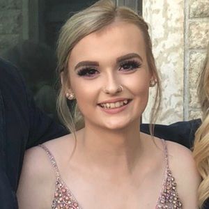 Meet your Posher, Mackenzie